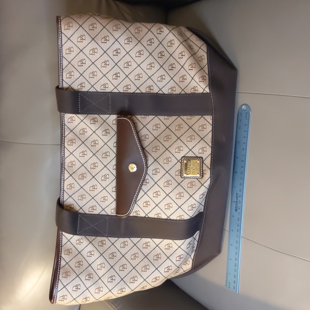 Dooney & Bourke Tote